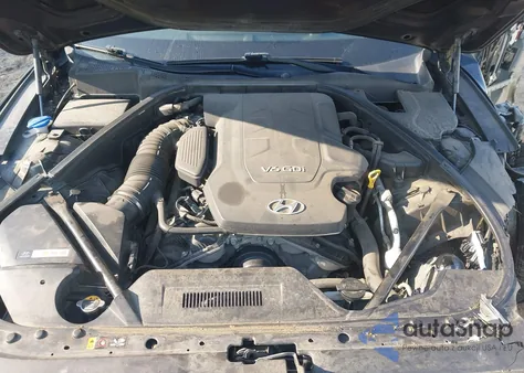 2015 Hyundai Genesis 3.8 z USA, uszkodzony, nr VIN KMHGN4JEXFU055957